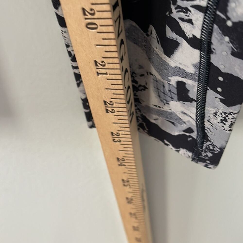 Lululemon Fast and Free 7/8 Tight ll Nulux 25”Size 4 Interfaced Starligh… - Picture 6 of 10